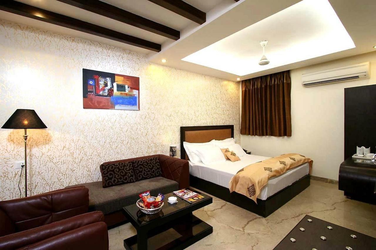 Hotel Kingston Park New Delhi Room photo